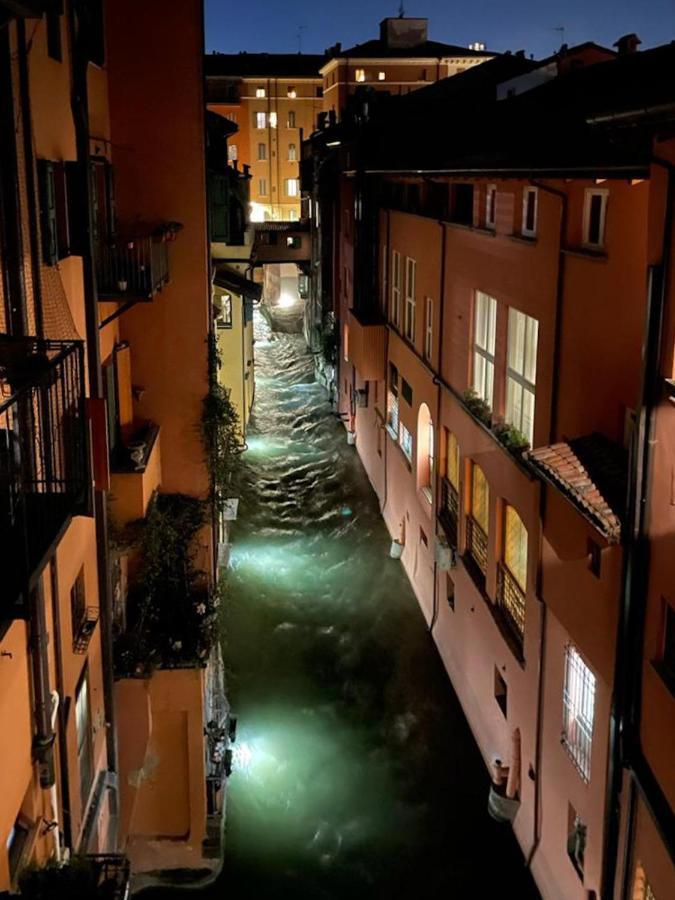 Sibilla Suite Apartment - Via Piella 14 Bologna Luaran gambar