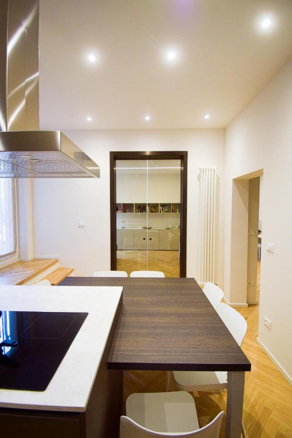 Sibilla Suite Apartment - Via Piella 14 Bologna Luaran gambar