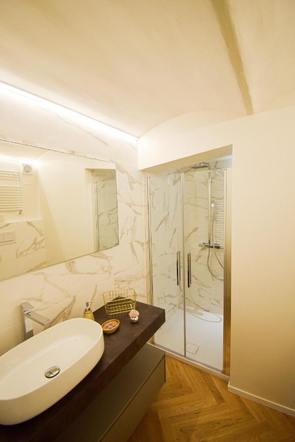Sibilla Suite Apartment - Via Piella 14 Bologna Luaran gambar